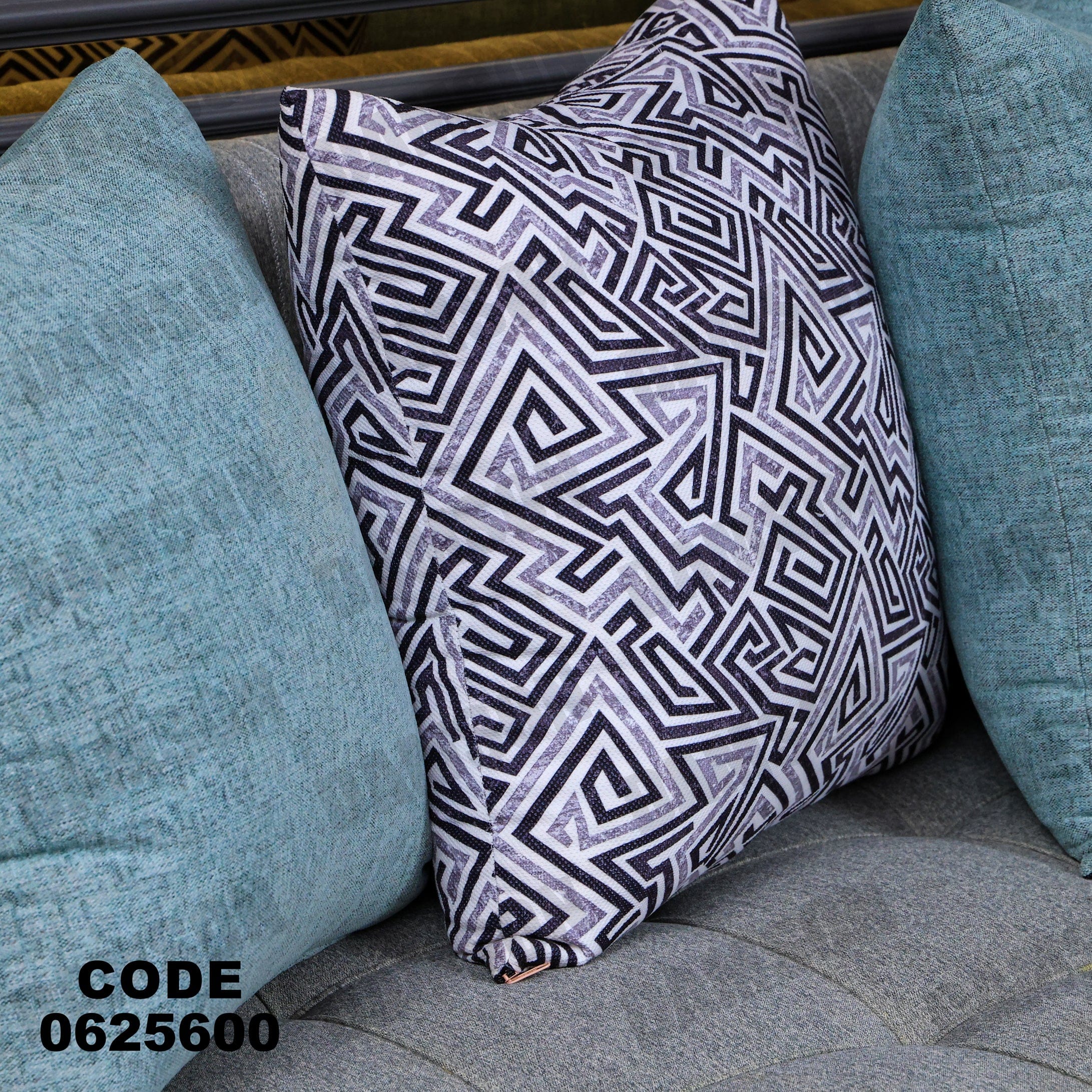 ركنة سرير وسحارة 256