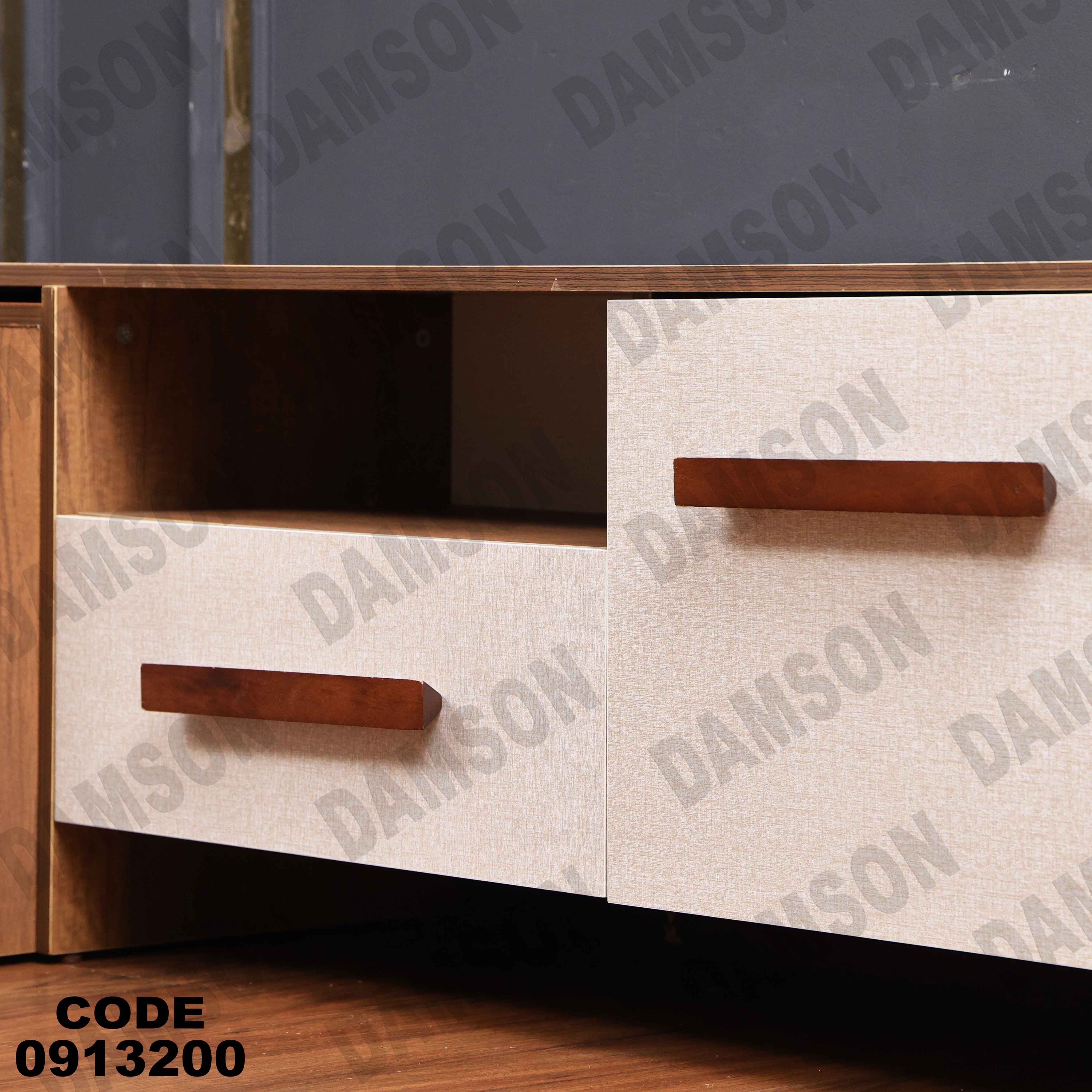 ترابيزة تليفزيون 132