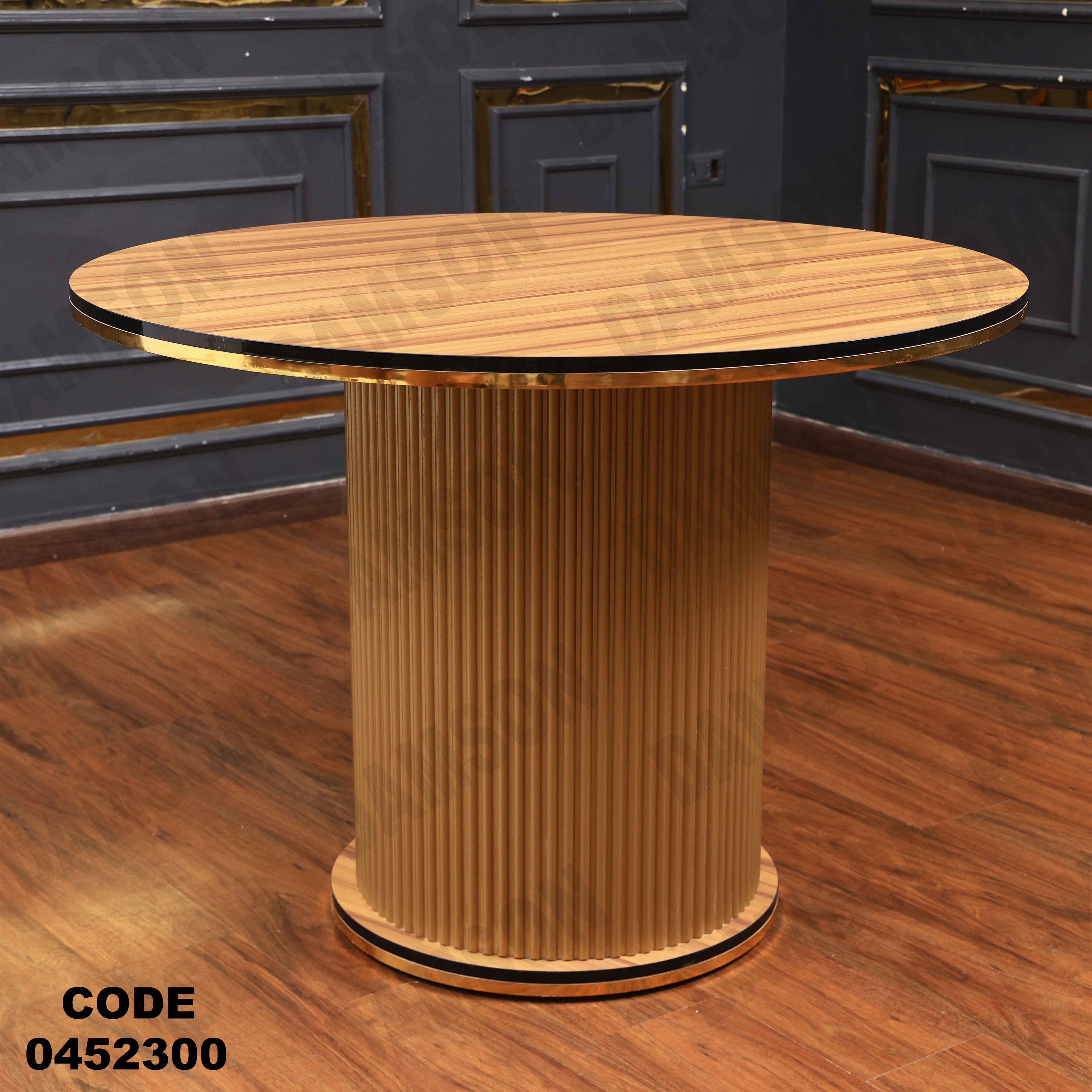 ترابيزة سفرة 523