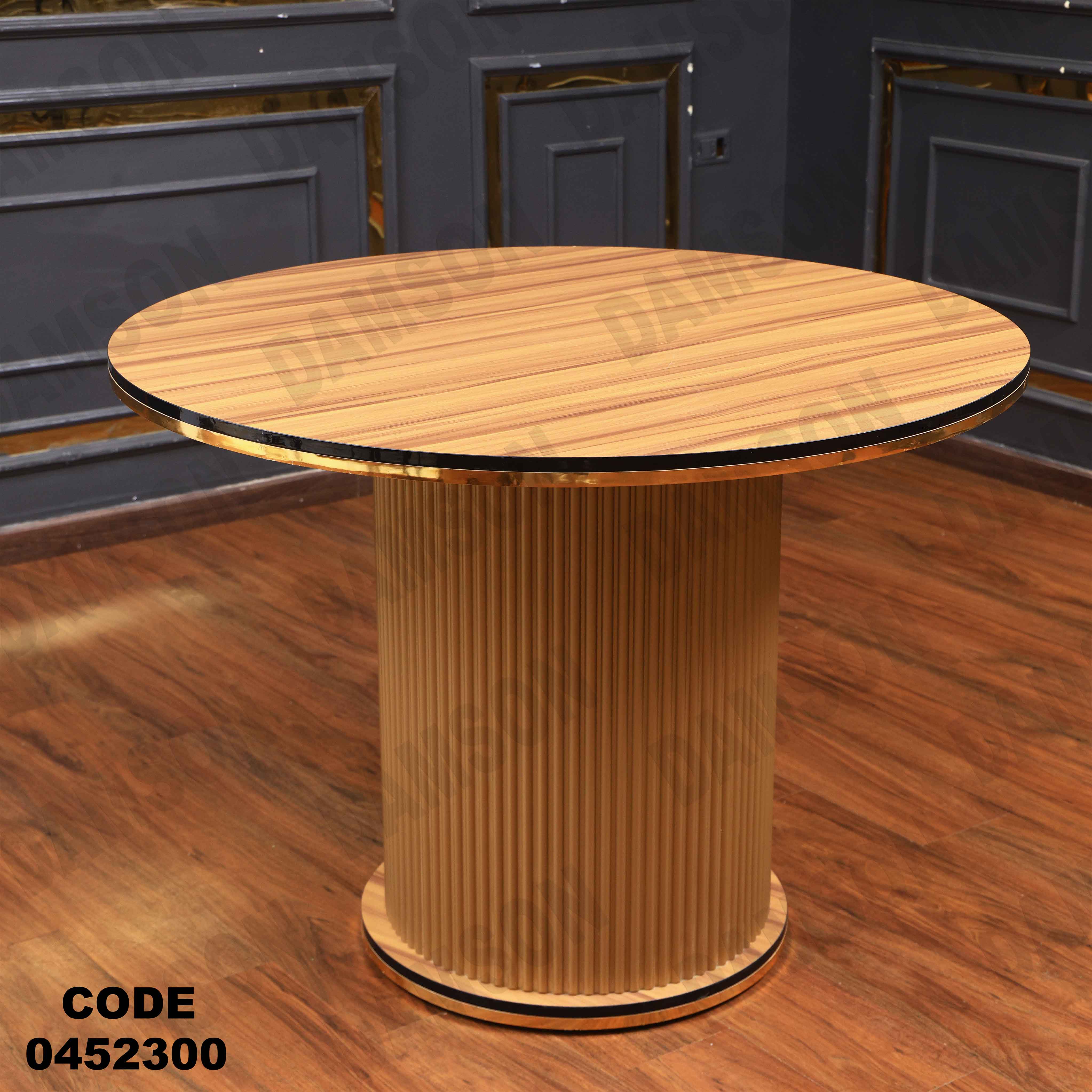 ترابيزة سفرة 523