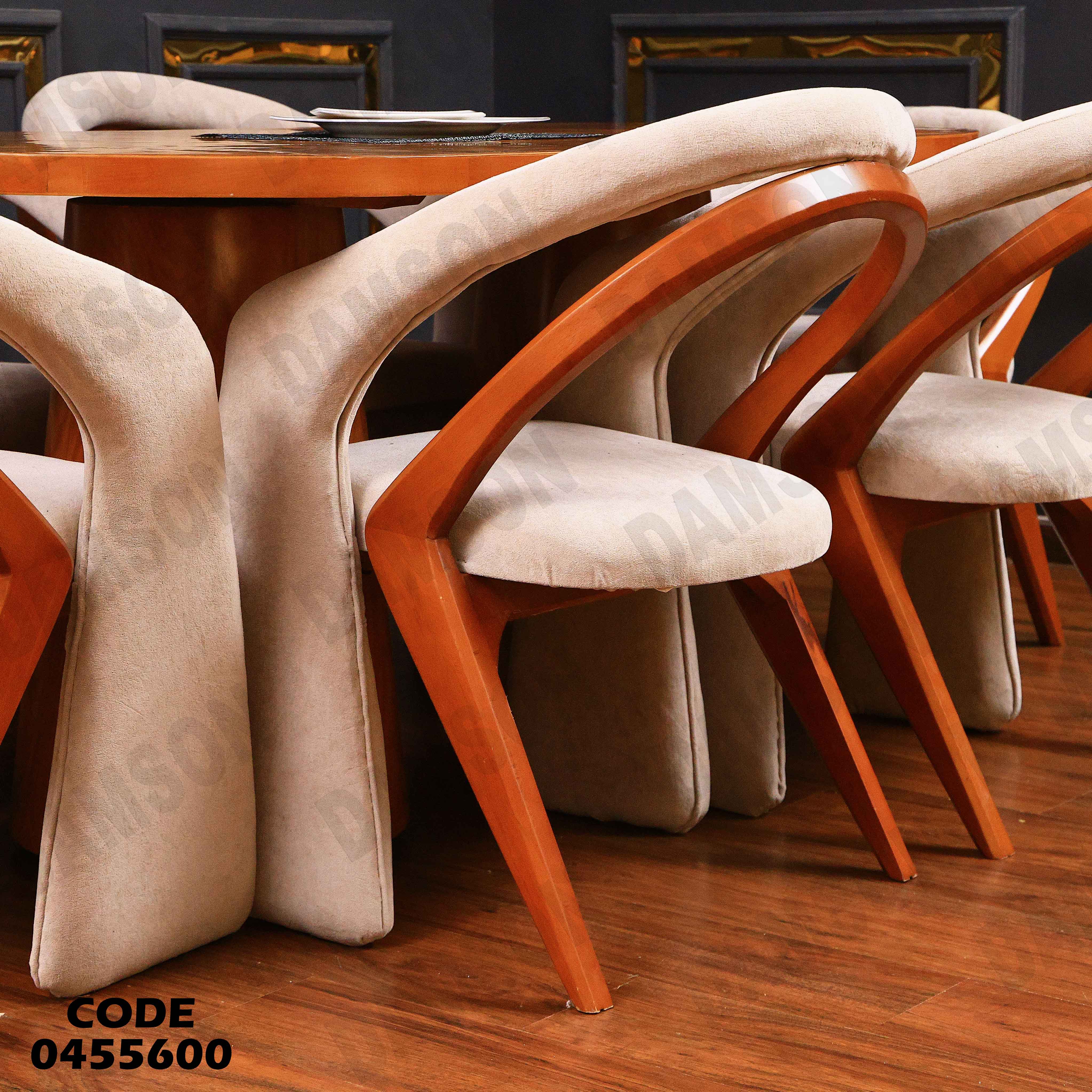 ترابيزة سفرة 556