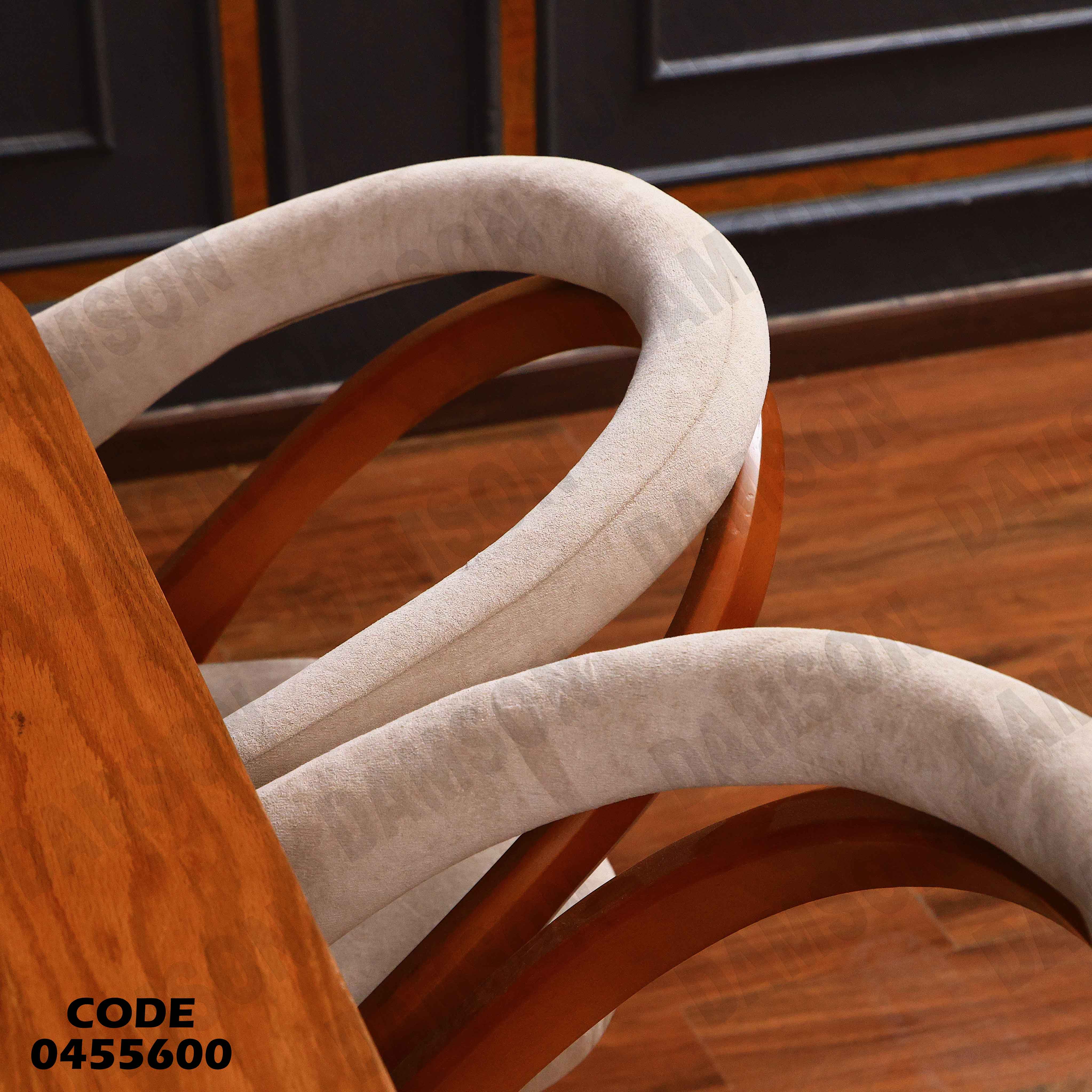 ترابيزة سفرة 556