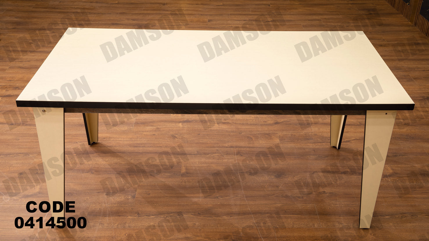 غرفة سفره 145