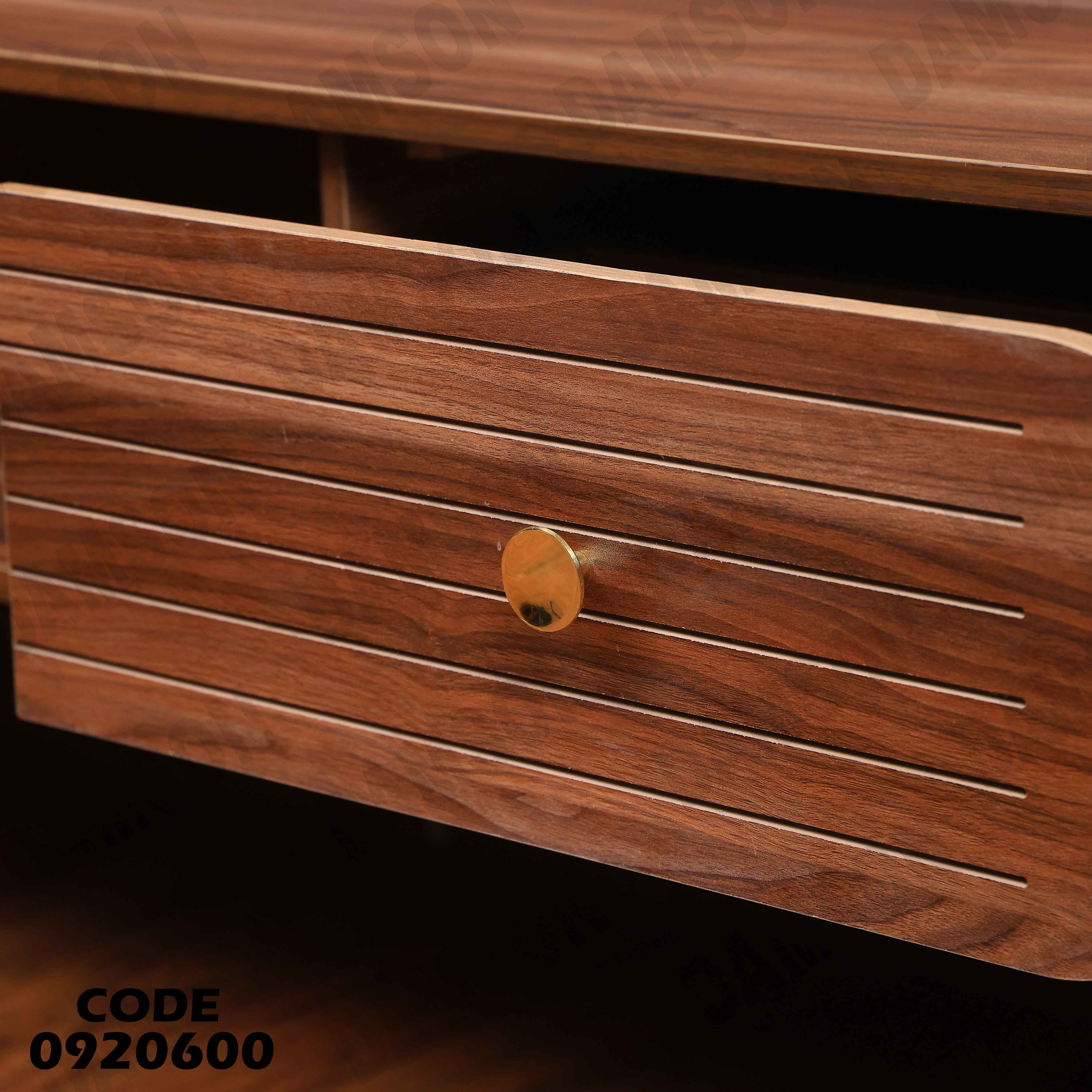 ترابيزة تليفزيون 206