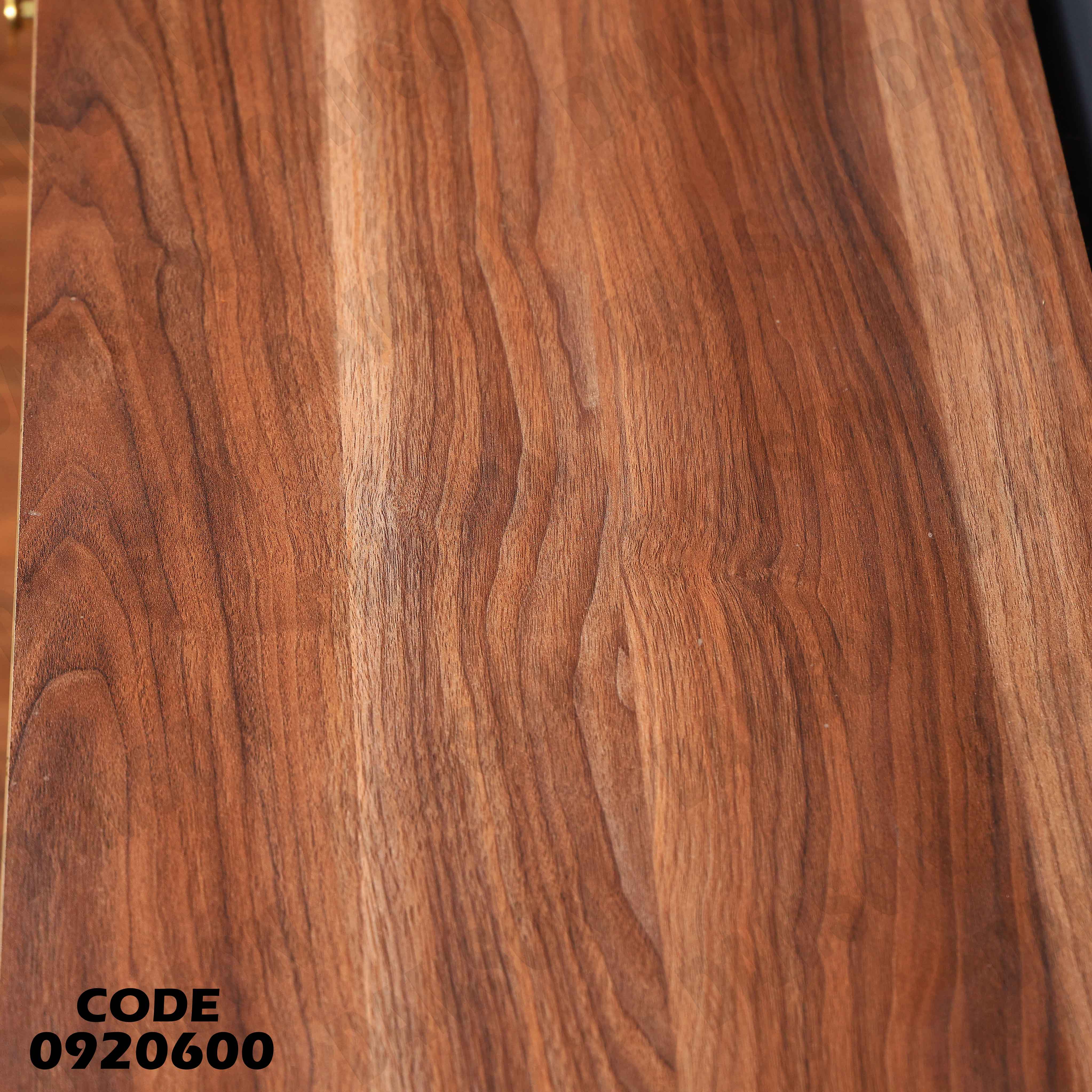 ترابيزة تليفزيون 206