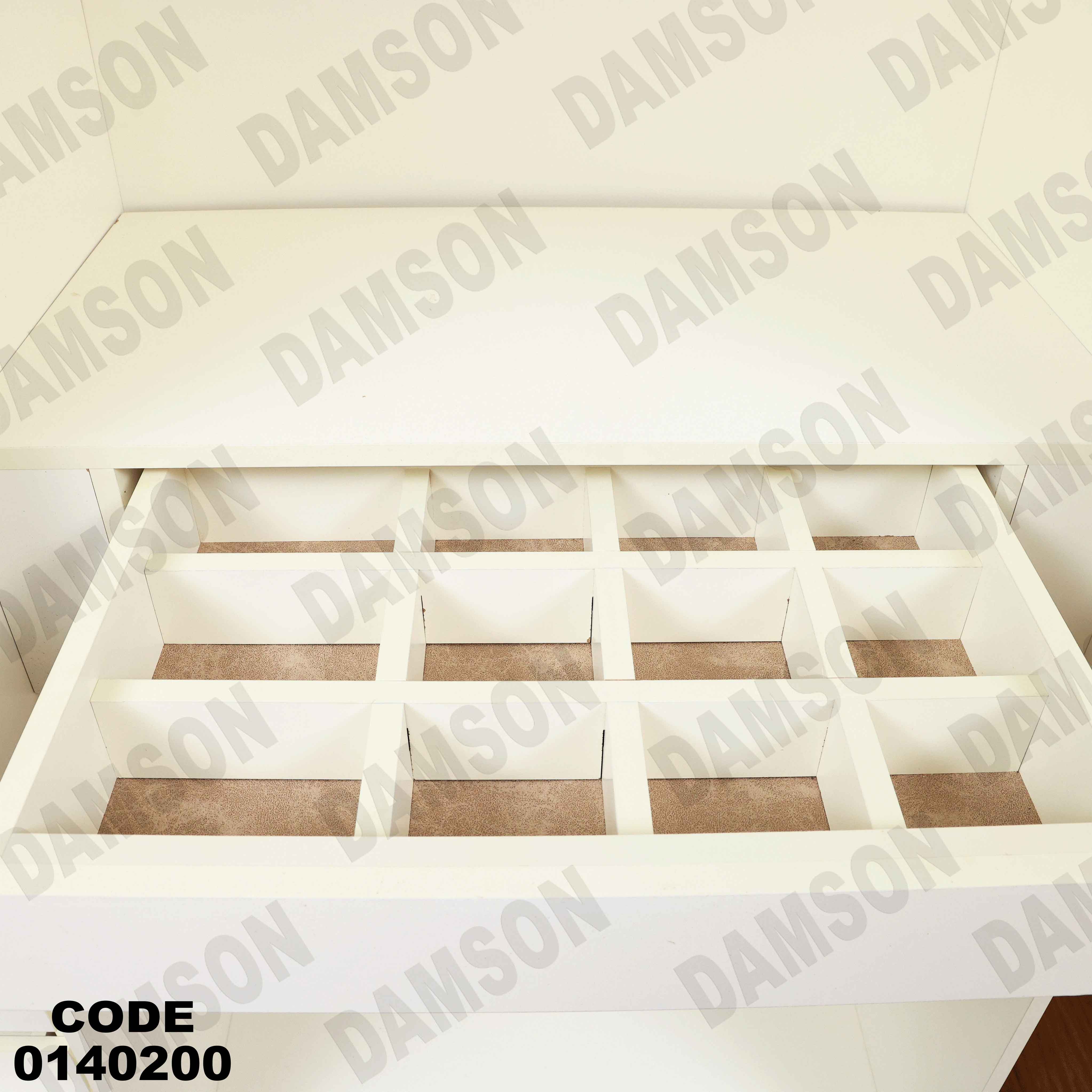 ⁨غرفة نوم ماستر 402